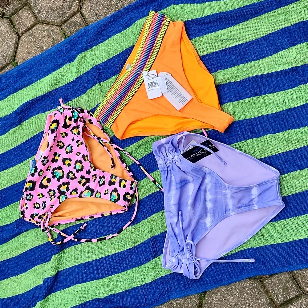 Trio pak bikinis size M/L